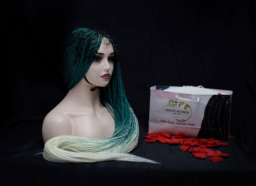 Product image - Fancy synthetic braided with the highest of quality. These super-long lengths of hand-braided box braids can be styled to your style as the synthetic fibers hold the style with minimal upkeep. The ventilated lace closures creates the illusion that hair is growing from your own scalp in a naturalistic hairline. Length: 28' Weight 700g
