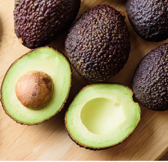 Product image - The Hass avocado is a large-sized fruit weighing 200 to 300 grams (8 to 10 oz). Owing to its taste, size, shelf-life, high growing yield and in some areas, year-round harvesting, the Hass cultivar is the most commercially popular avocado worldwide.