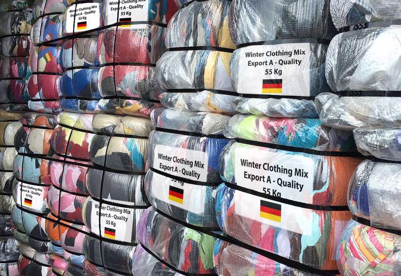 Product image - Quality Stock Clothing and Bulk Wholesale Overstock Clothes Bales    Whatsapp:+63 926 672 3215       