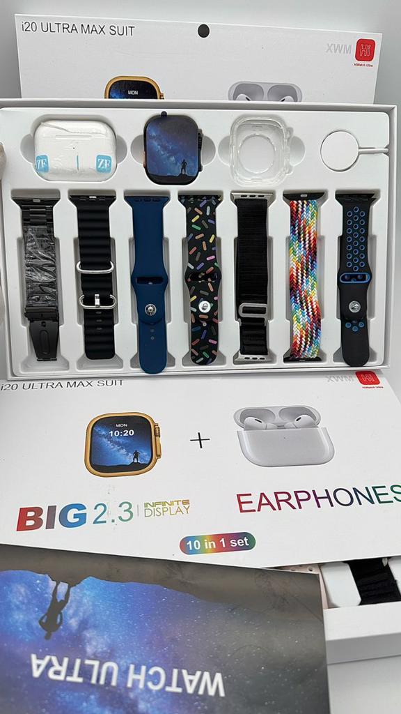 Product image - An high quality, affordable multi bracelet smart Watch with a rubber casing and free earpod inside