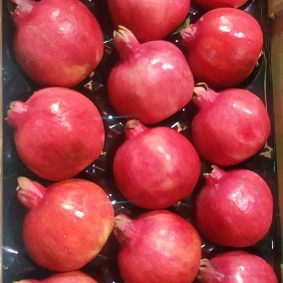 Product image - We are high quality pomegranates exporter 