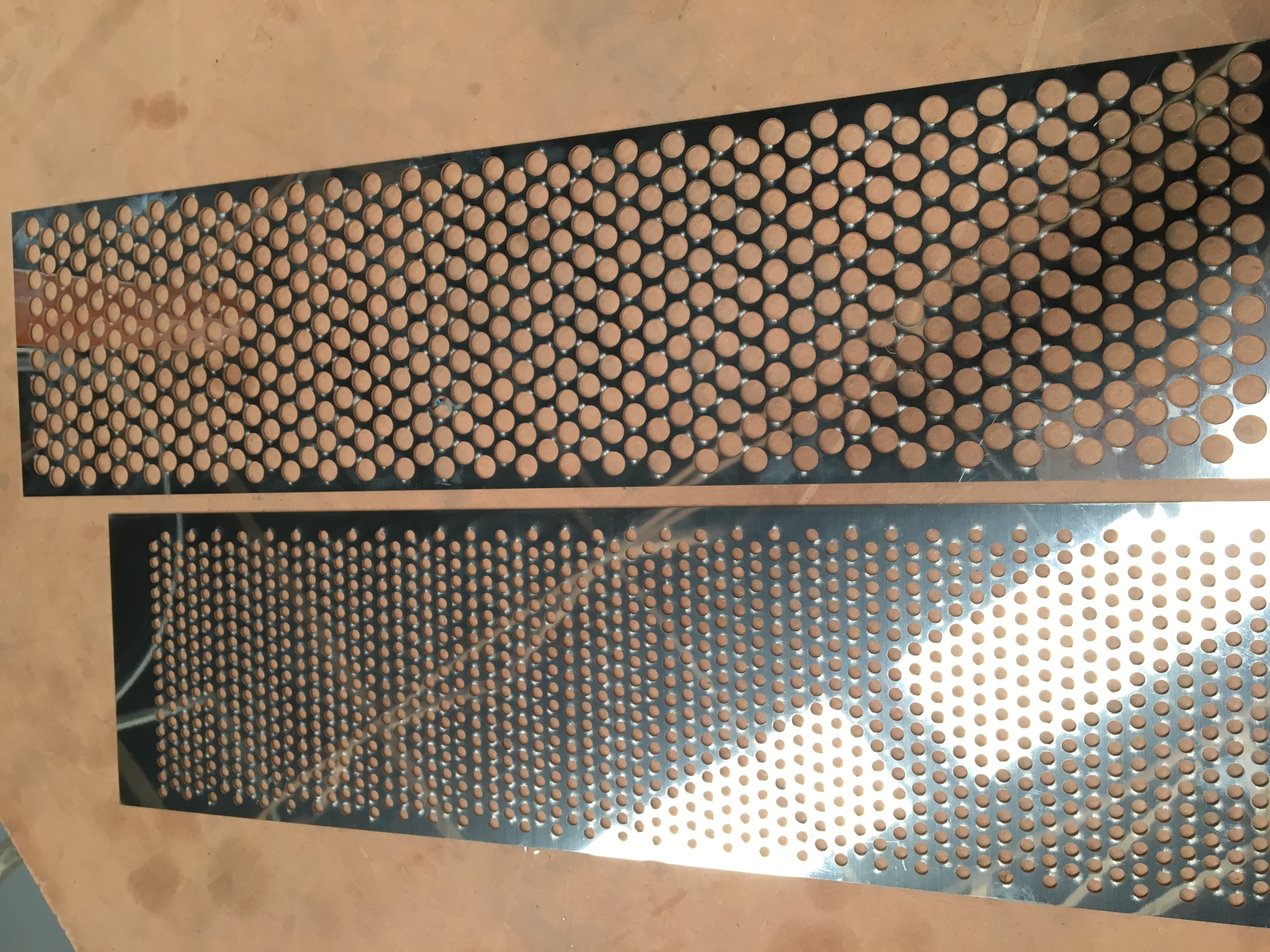 Product image - LASER CUTTING OF METAL SCREENS USED IN FOOD PRODUCTION. CHARLCOAL MESH-SCREENS. CARBON STEEL & STAINLESS STEEL. BENDING & PROFILING OF CUT PARTS