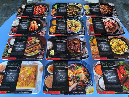 Public product photo -  Shelf stable ready meals 850g consists of 4 compartments 