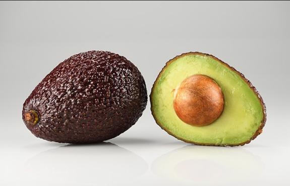 Public product photo - The Hass avocado is a large-sized fruit weighing 200 to 300 grams (8 to 10 oz). Owing to its taste, size, shelf-life, high growing yield and in some areas, year-round harvesting, the Hass cultivar is the most commercially popular avocado worldwide.