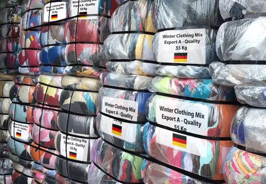 Public product photo - Quality Stock Clothing and Bulk Wholesale Overstock Clothes Bales    Whatsapp:+63 926 672 3215       